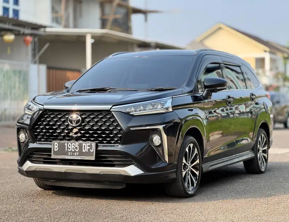 Toyota Avanza Veloz Q AT Hitam Metalik 2021
