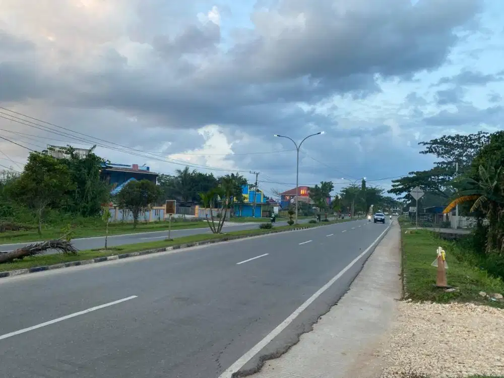 TANAH STRATEGIS PINGGIR JALAN!