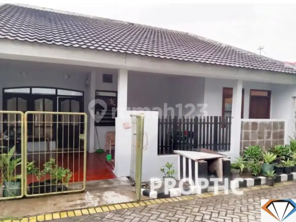 Rumah 1 Lantai Pondok Tjandra Waru Sidoarjo - Rm049apd