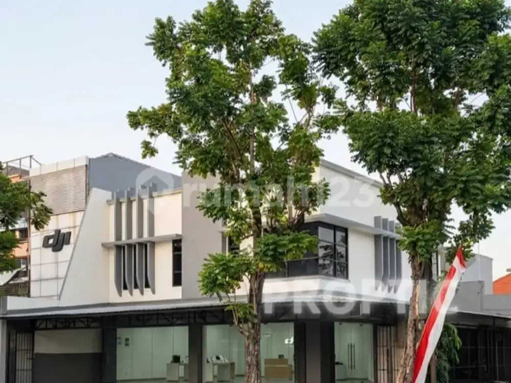 Gedung 1.5 Lantai Barata Jaya Surabaya - Gg001apd