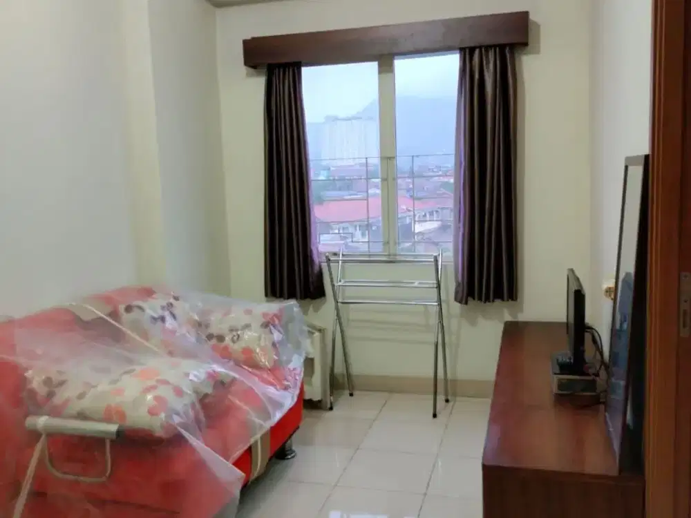 TURUN HARGA Dijual Apartemen Pinewood Tipe 2 BR Semi Furnished Jatinangor