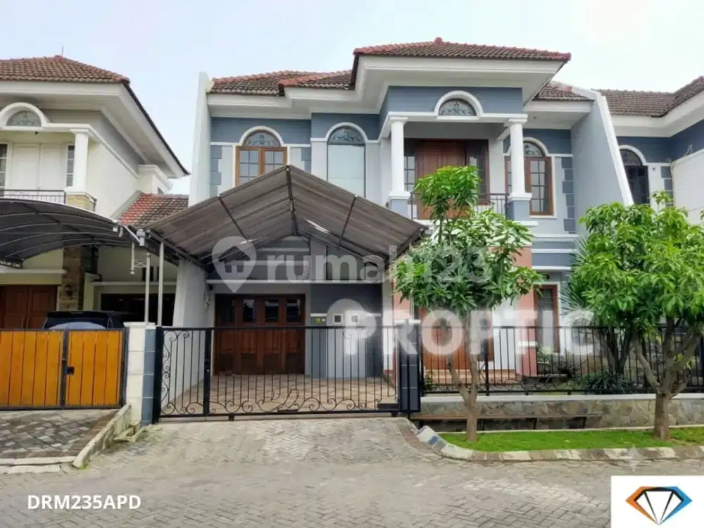 Rumah 2 Lantai Pondok Tjandra Sidoarjo - Drm235apd