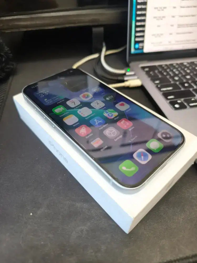 IPHONE 15 BASIC LIKE NEW