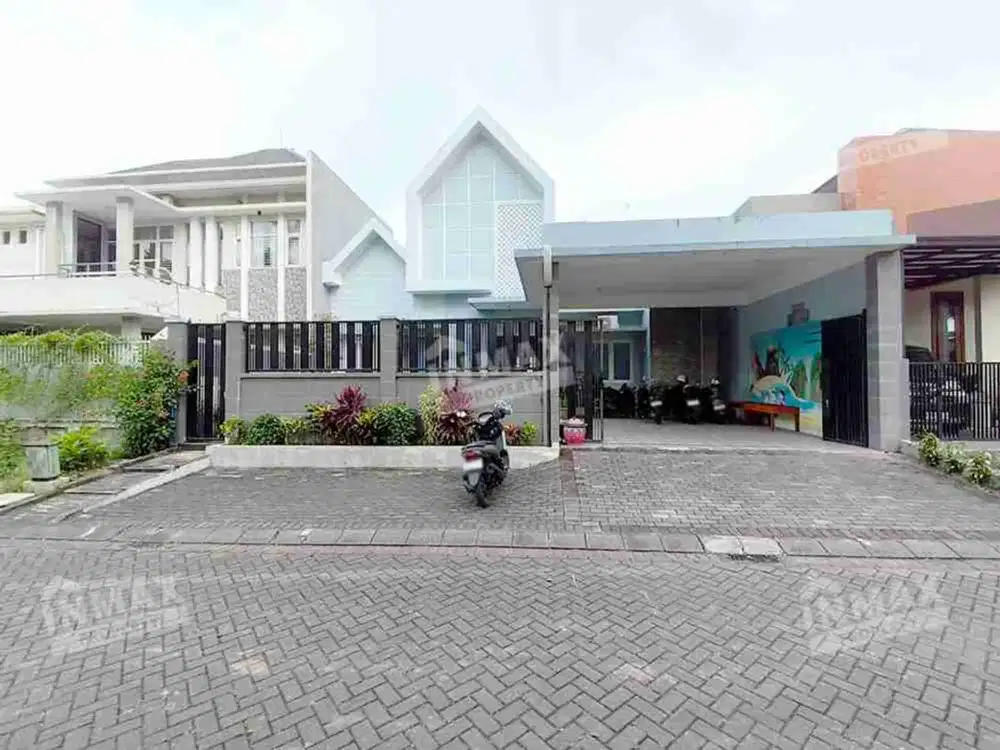 rumah luas di araya cocok untuk kantor atau daycare