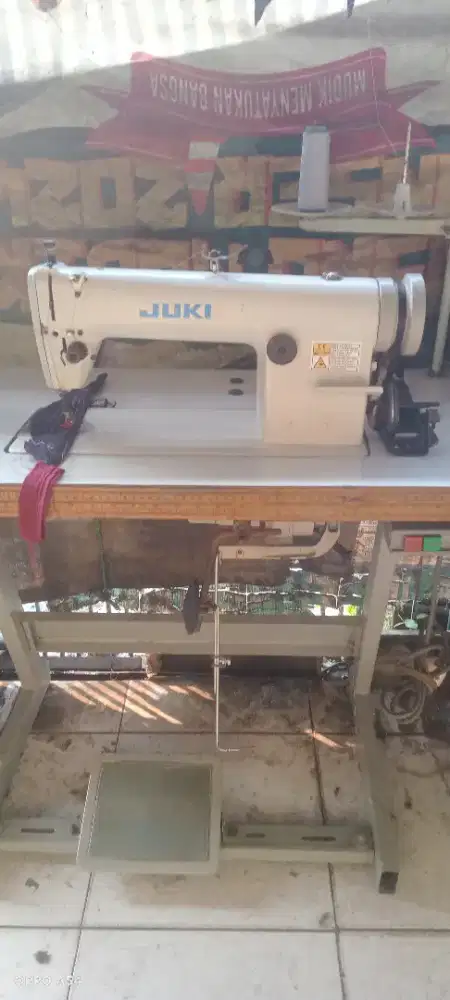 mesin jahit Juki