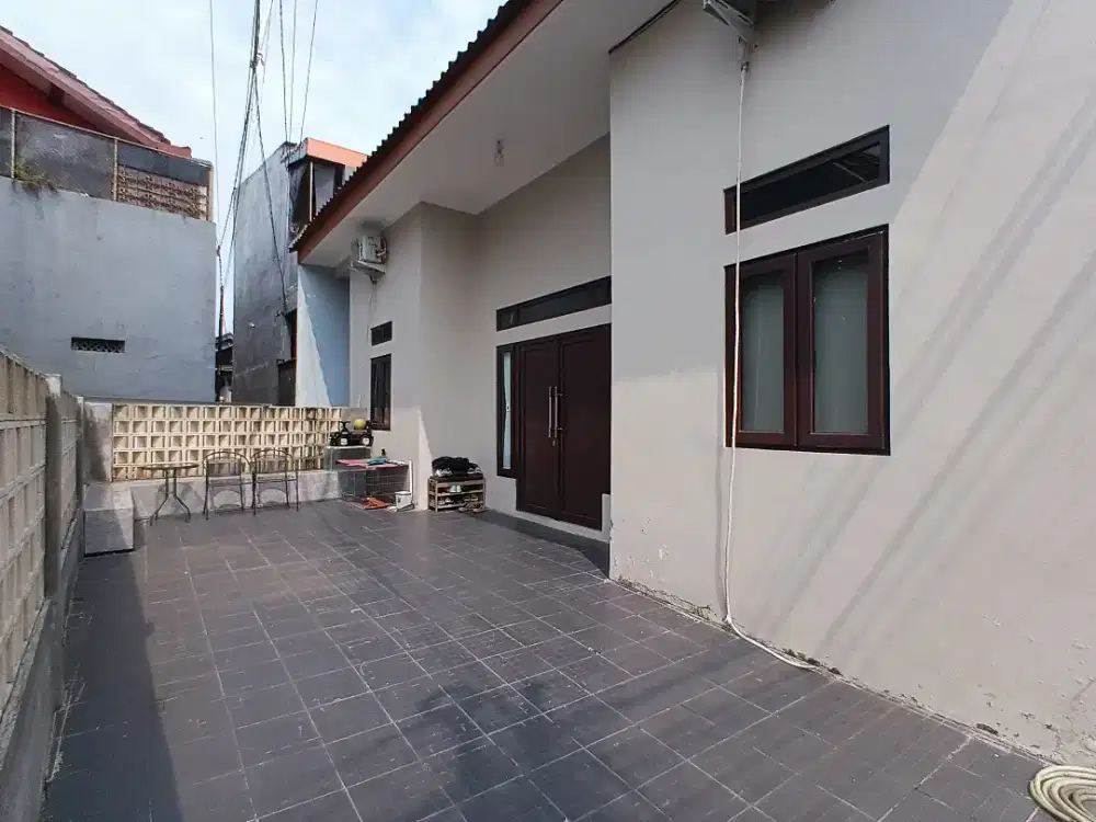 Dijual Rumah Bangunan Baru plus ruko