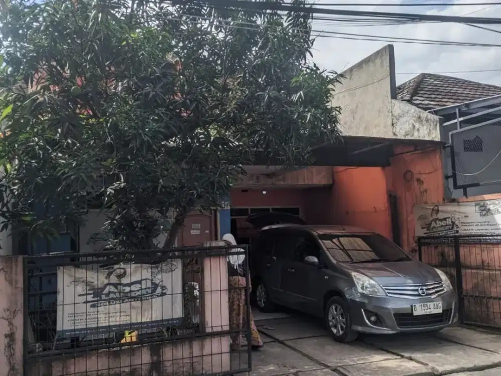 HOT DEAL*DISEWAKAN RUMAH 2 LANTAI DENGAN HARGA MURAH DI KARASAK MOH TOHA COCOK UNTUK KANTOR & USAHA LAINNYA