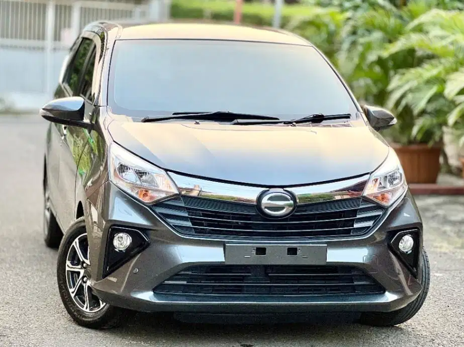 Daihatsu Sigra R Deluxe Automatic 2021 Abu-abu Met No Genap TDP 20 Jt