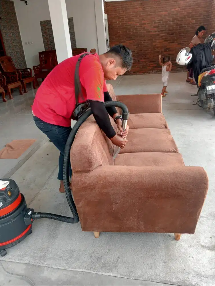 Jasa Cuci Sofa Panggilan