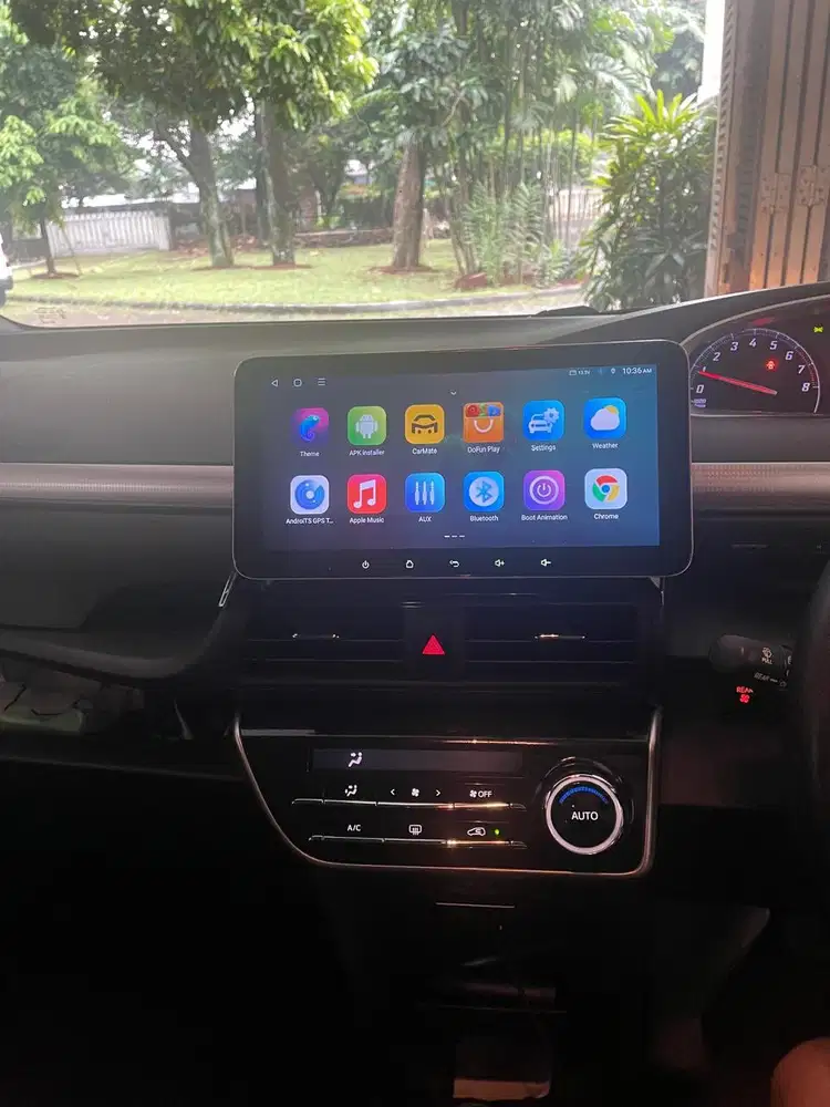 Headunit (Bekas) Qled Android 12, 10.3 inch,