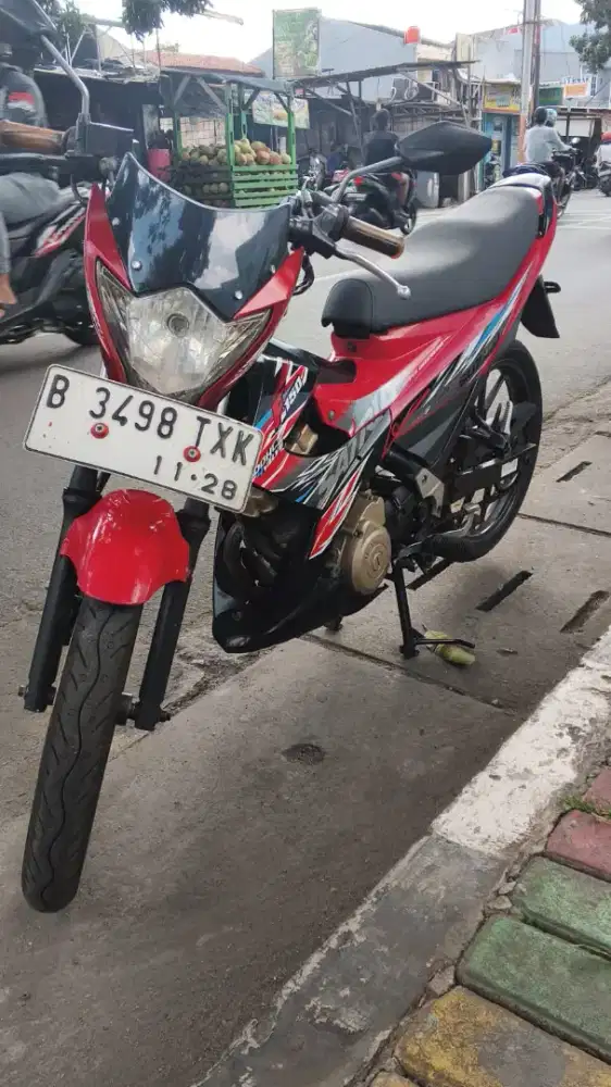 Suzuki satria f