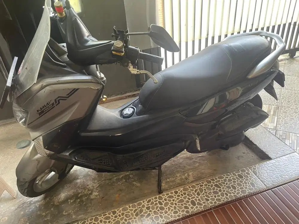 nmax 2016 warna abu2