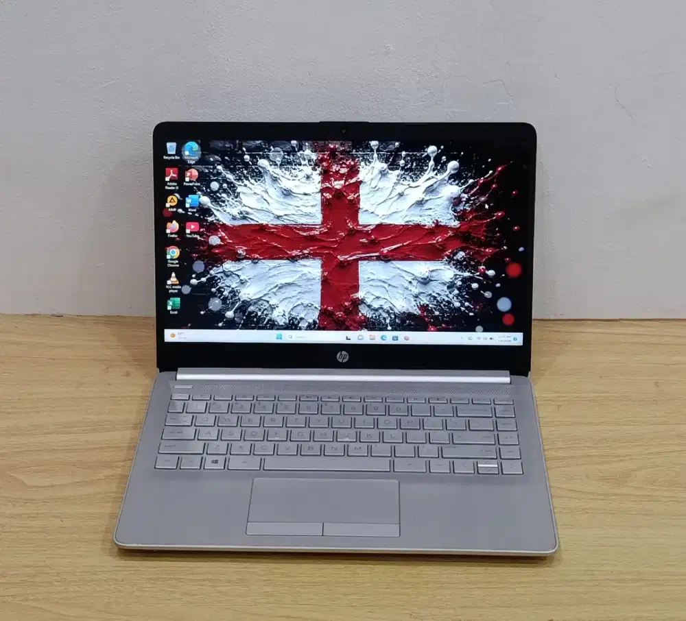Laptop HP 14s-dk0xxx Prosesor AMD A9 9425 Radeon R5 RAM 4GB SSD 256GB