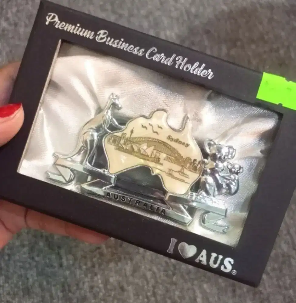 Sale pajangan import Australia with box new murah aja