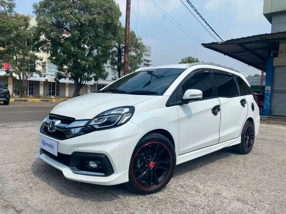 DP MURAH - Honda Mobilio 1.5 RS Bensin AT 2015 Putih