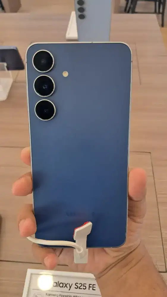 Samsung Galaxy S25 FE