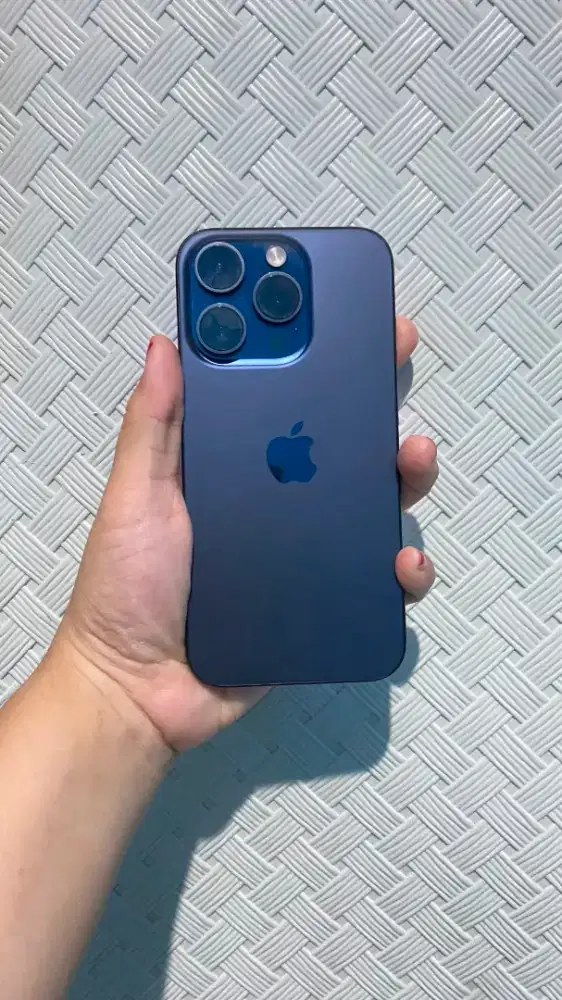 Iphone 15 pro 128gb ex blibli