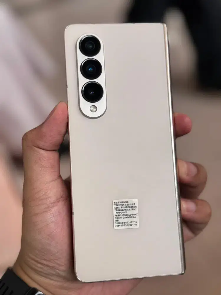 Samsung z fold 4 12/512 giga gold