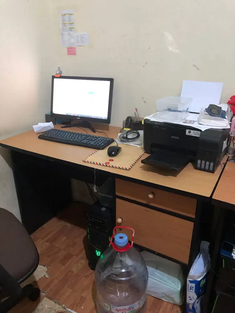 Meja Kantor + Kursi Kantor Bekas | Office Desk Set | Kondisi Baik