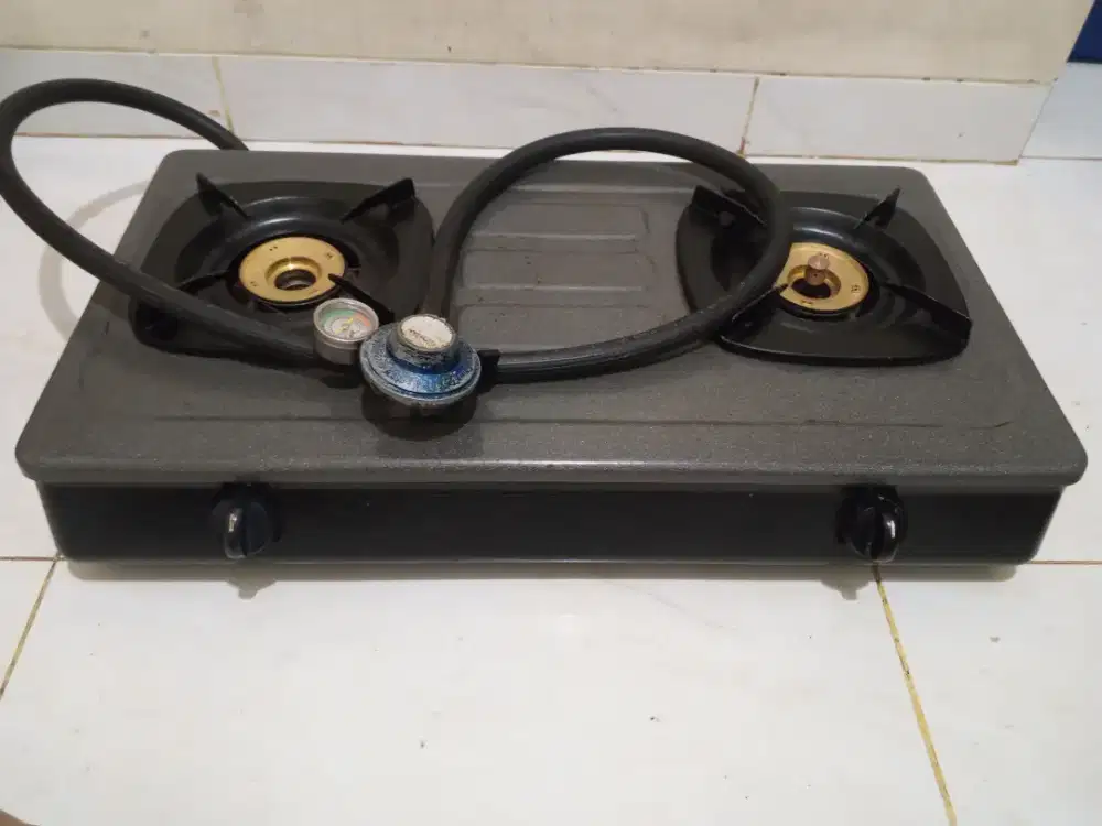 Kompor gas Rinnai 2 tungku + selang regulator