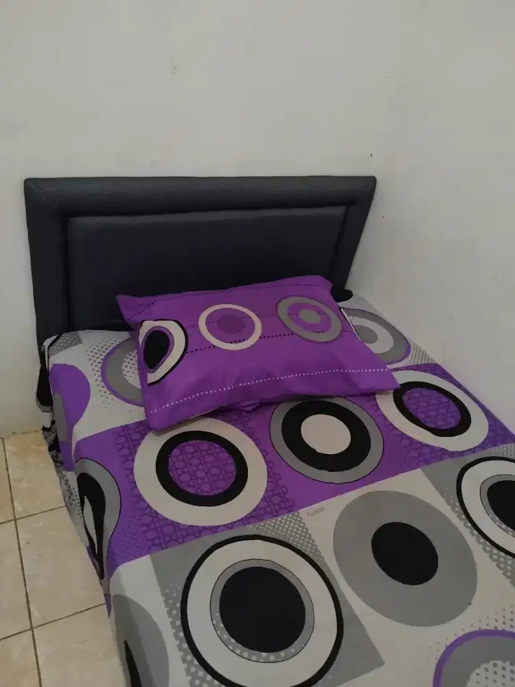 Dijual cepat tempat tidur
