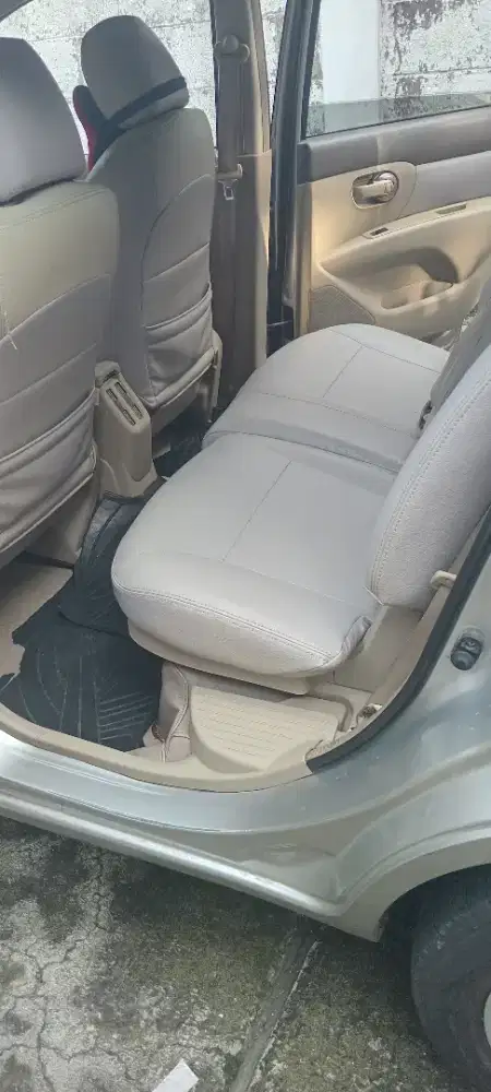 Jl Grabd Livina xv 2008 mt