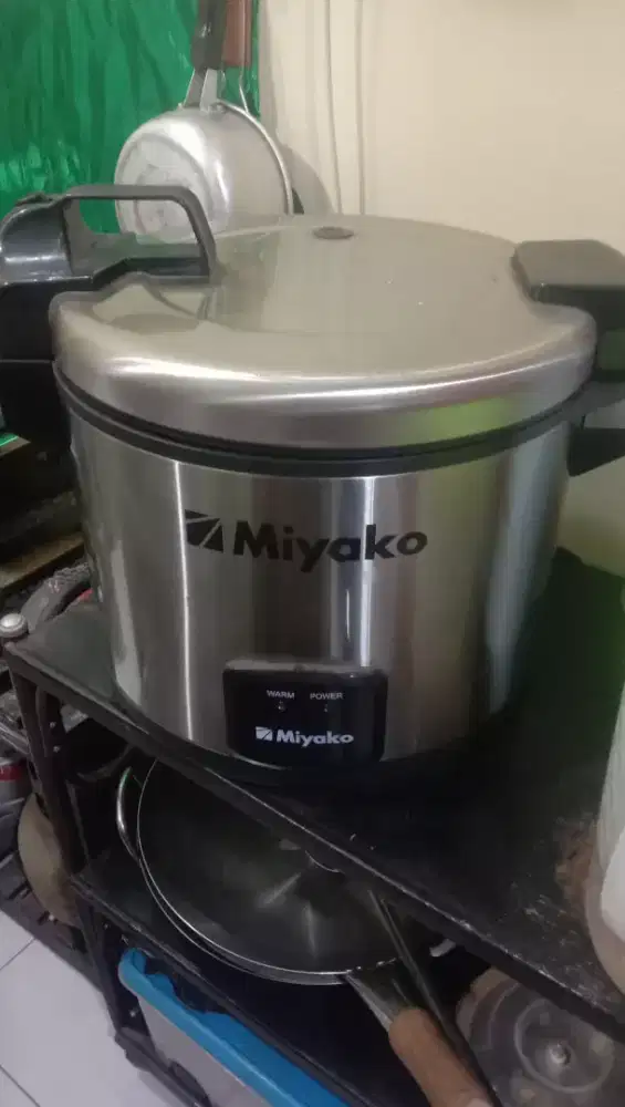 Magig Jar penghangat nasi 20 Liter