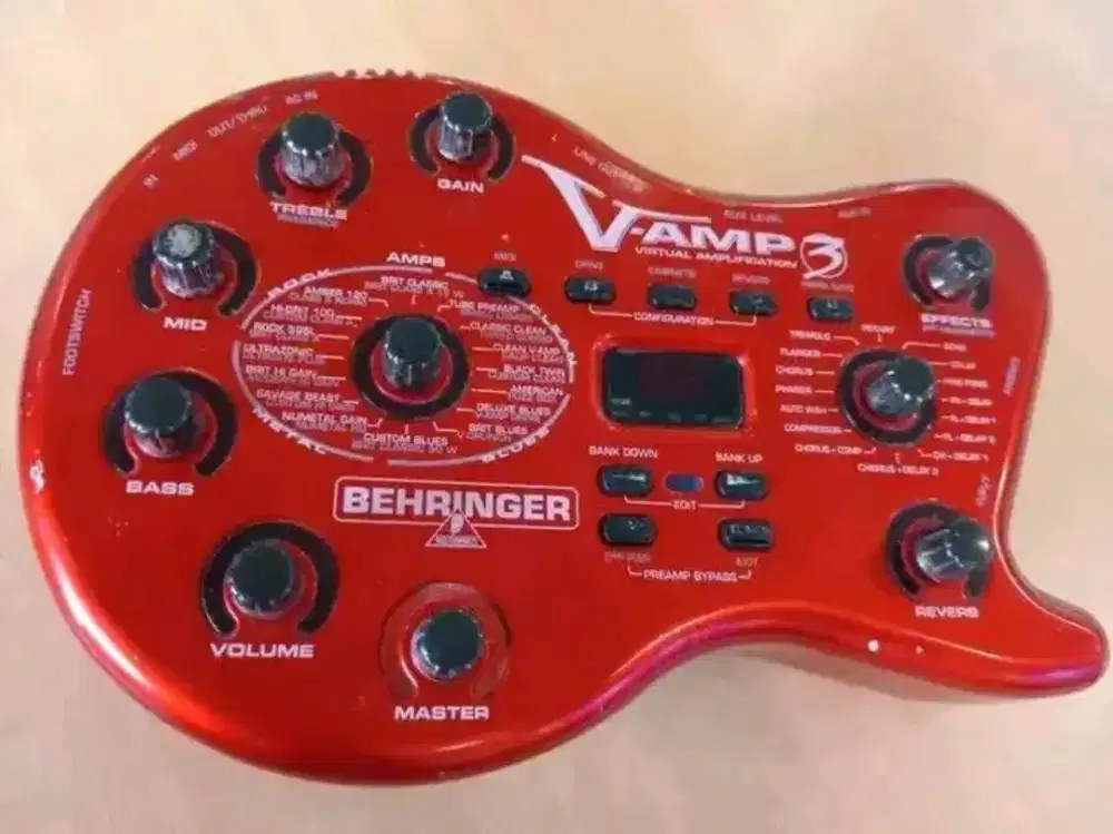 Multy Efek Gitar Behringer V-Amp