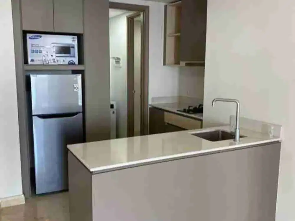 DISEWA APARTEMEN GOLD COAST 3 BR SEA VIEW