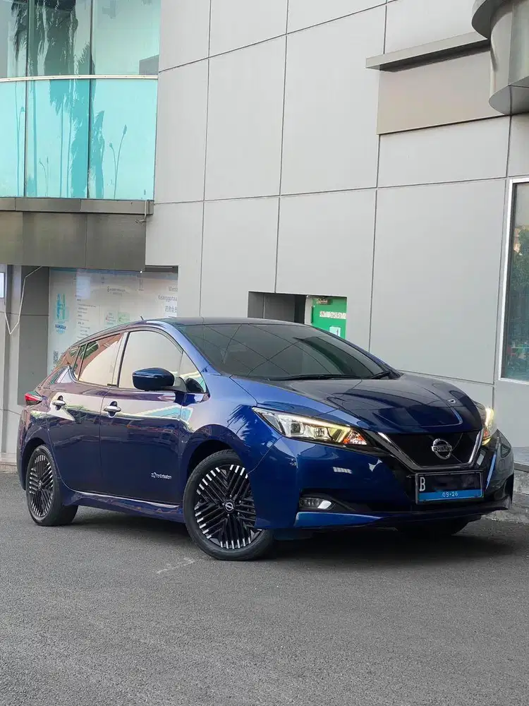 Nissan Leaf EV Electric 2021 blue biru jual bu E-v  2020 Nissan 2022