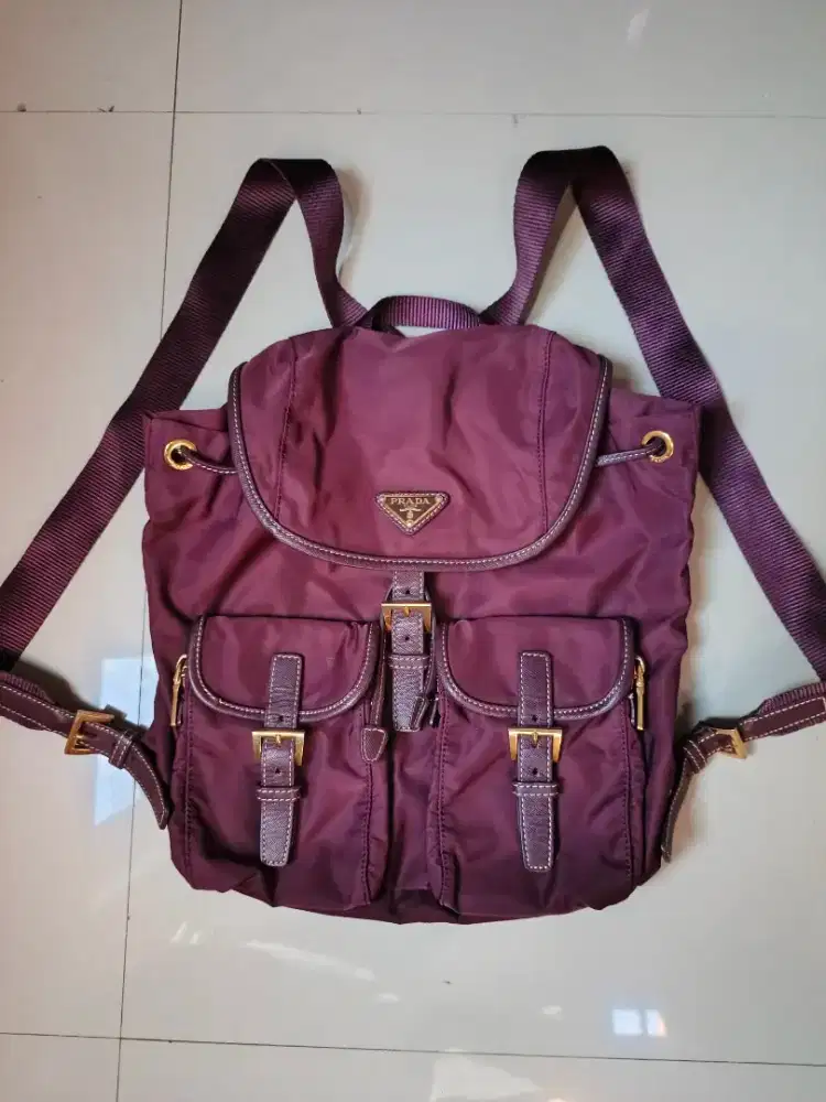 Prada ransel cantik ori garansi preloved uk. medium harga net pas net