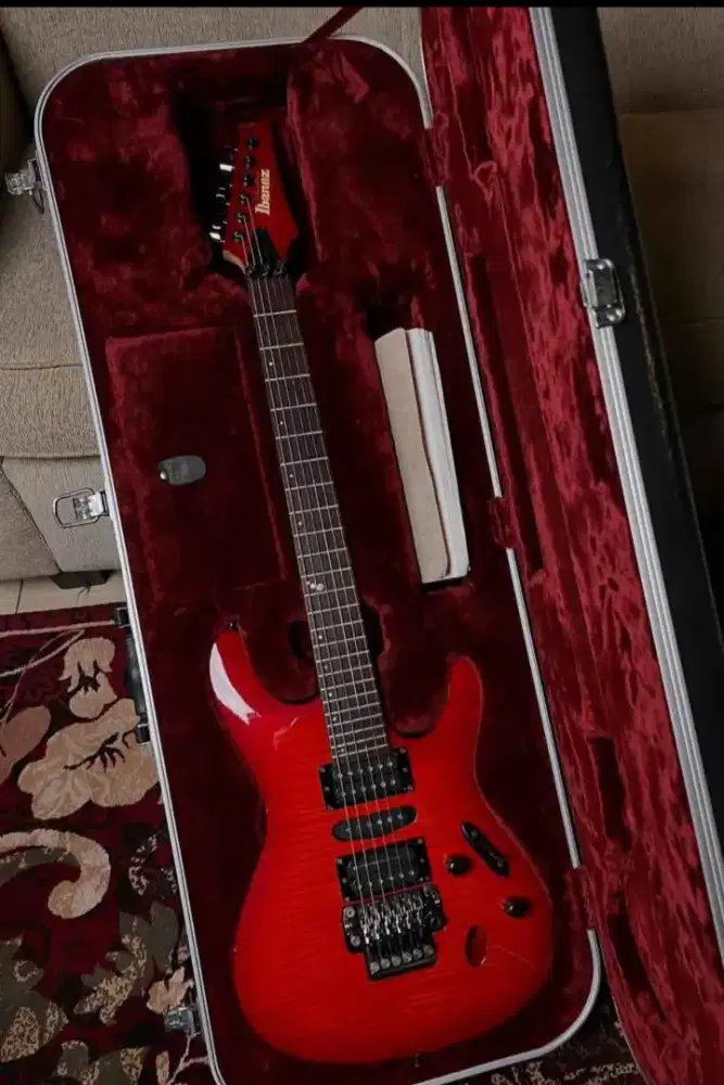 Gitar Ibanez prestige S5407f made Japan
Hardcase