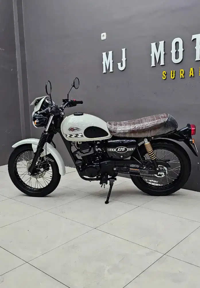Kawasaki W 175 Cafe Tahun 2023 // MULUS ISTIMEWAH