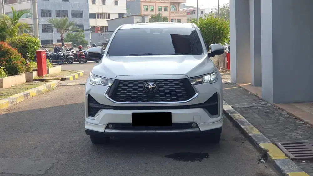 Toyota Kijang Innova Zenix Q Hybrid 2.0 Modelista TSS 2025 Like New