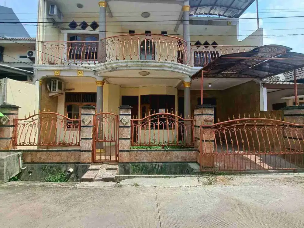 Rumah 2 lantai Siap huni di villa nusa indah 2 bekasi