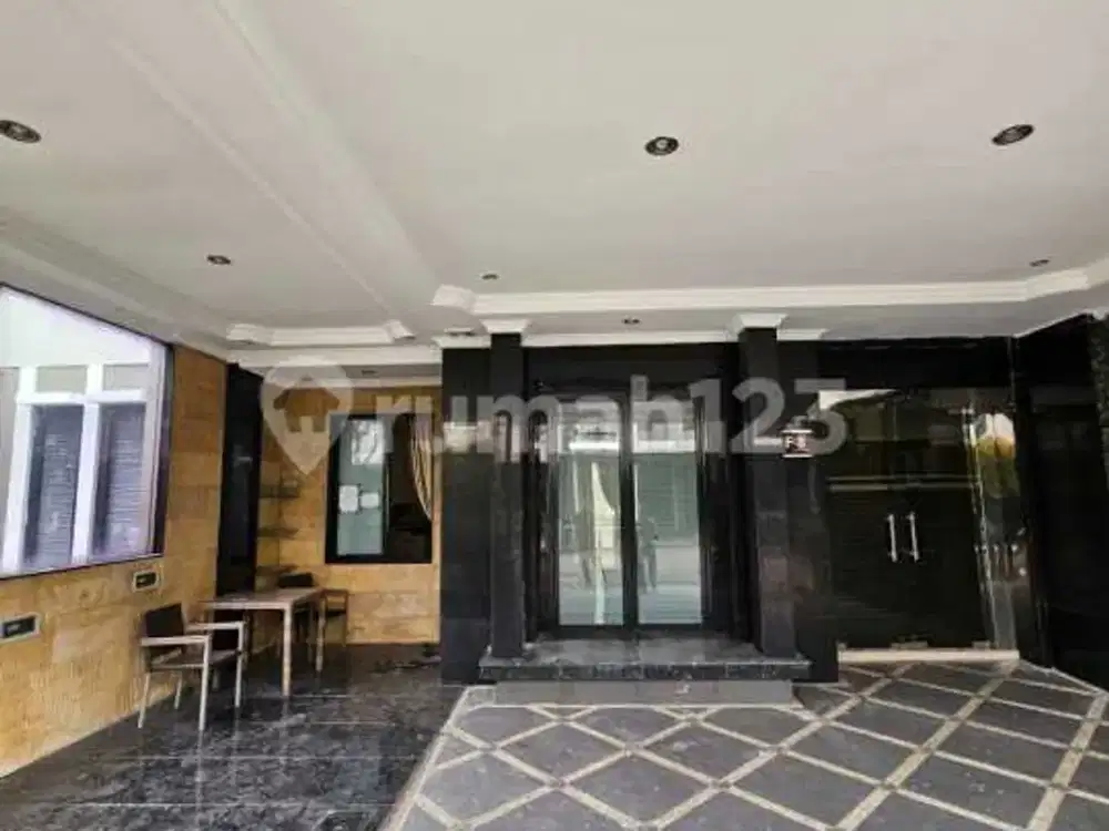 Dijual Townhouse Cosmo Park Residence Kebon Kacang Jakarta Pusat