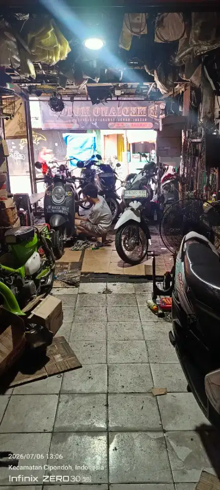 Di cari mekanik yg di siplin jujur dan bertanggung jawab