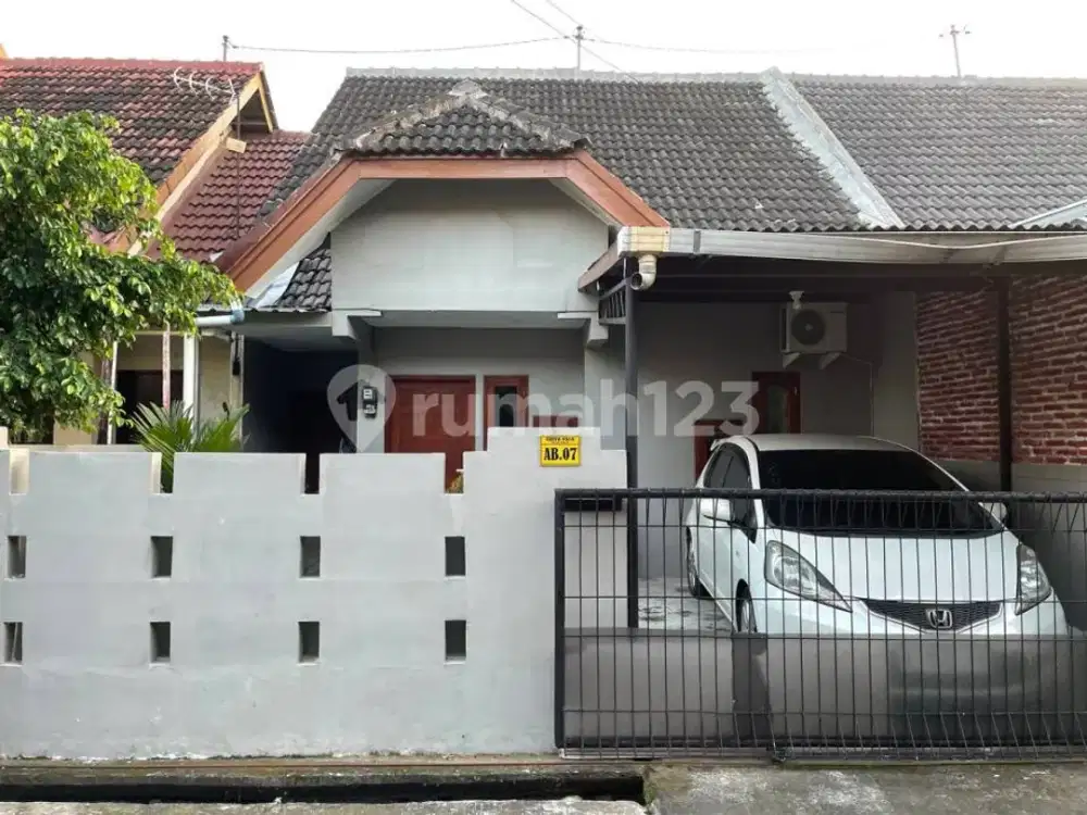 Dijual Rumah Asri Dengan Taman Di Sukoharjo Solo Jawa Tengah