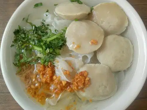 DICARI KARYAWAN UNTUK CAFE / TOKO MAKANAN