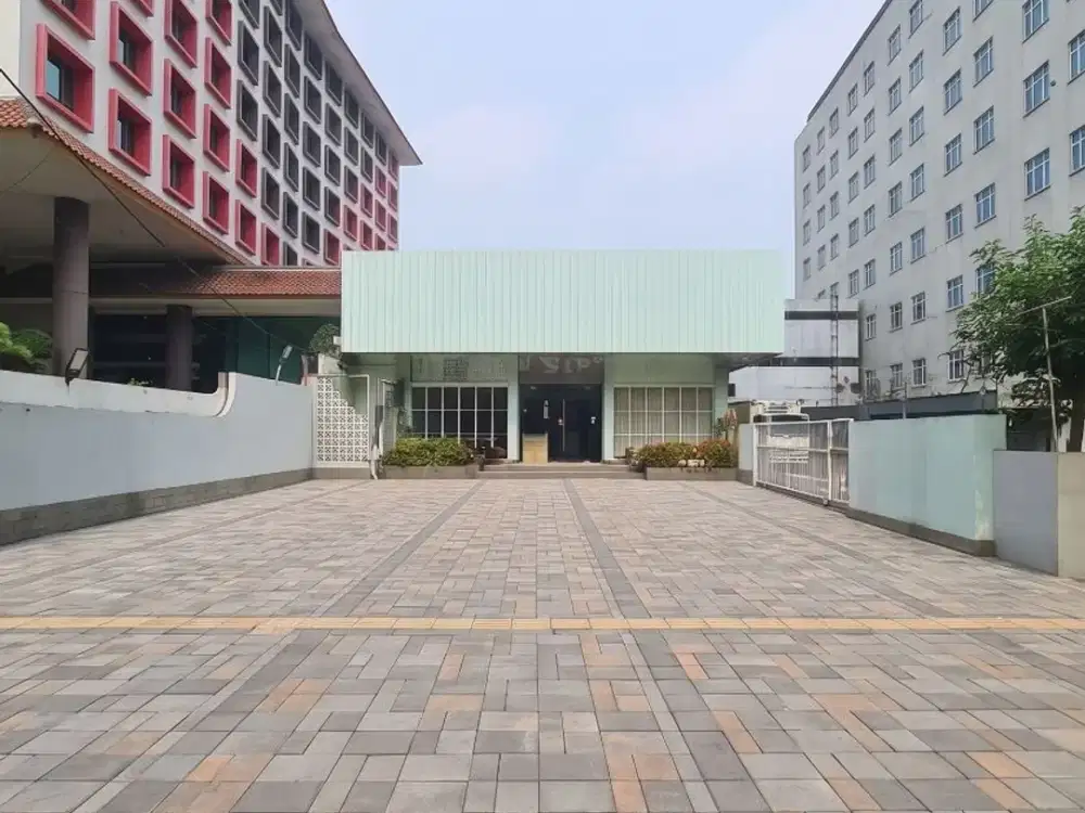 RUANG USAHA  EX RESTO MENTENG JAKARTA PUSAT LOKASI STRATEGIS PARKIR LUAS COCOK UNTUK CAFE RESTO DAN RETAIL SPACE DI  LOKASI KOMERSIAL MENTENG TERBAIK