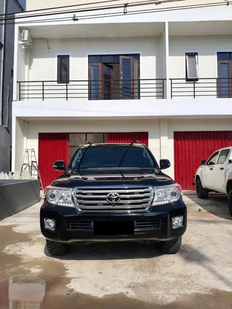 Toyota Land Cruiser 2012