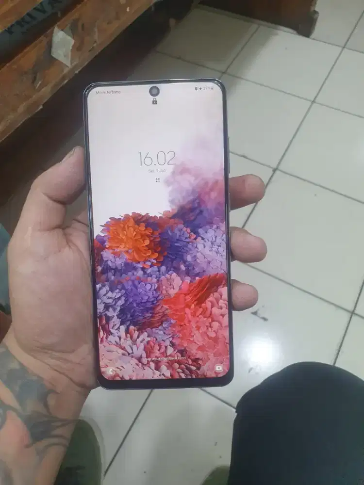 Samsung s20 plus 8/128 GB