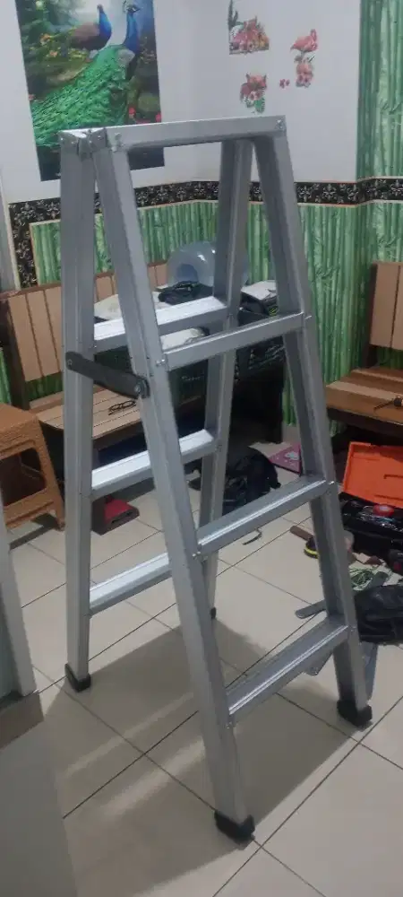 Dijual Tangga Lipat Baru Bikin !!