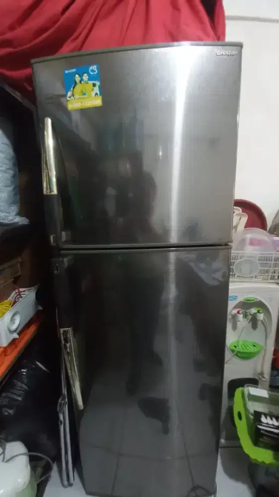 Kulkas Sharp 2 pintu