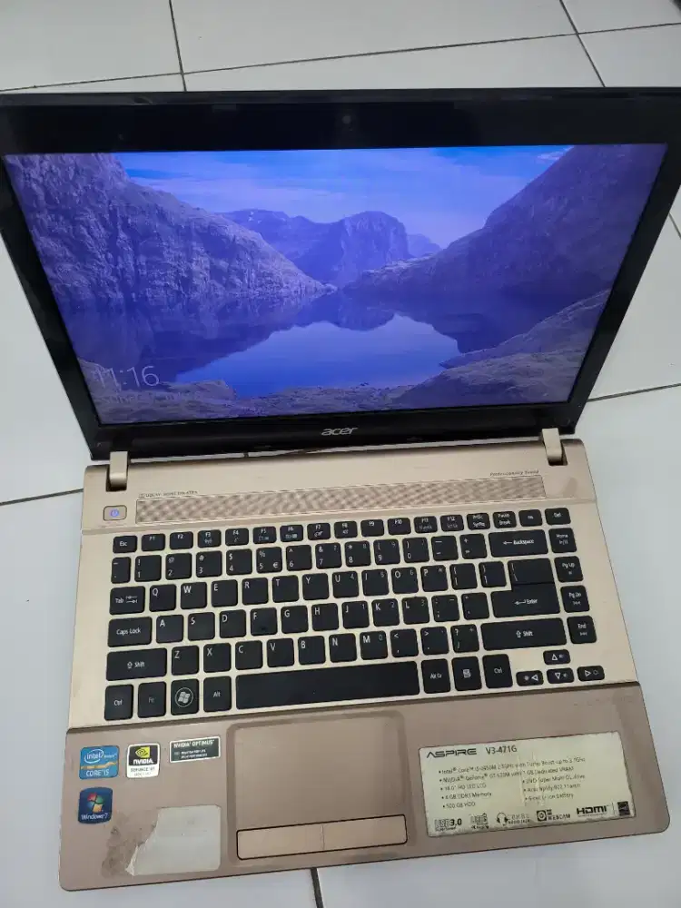 Jual BU laptop Acer V3 471G core i5