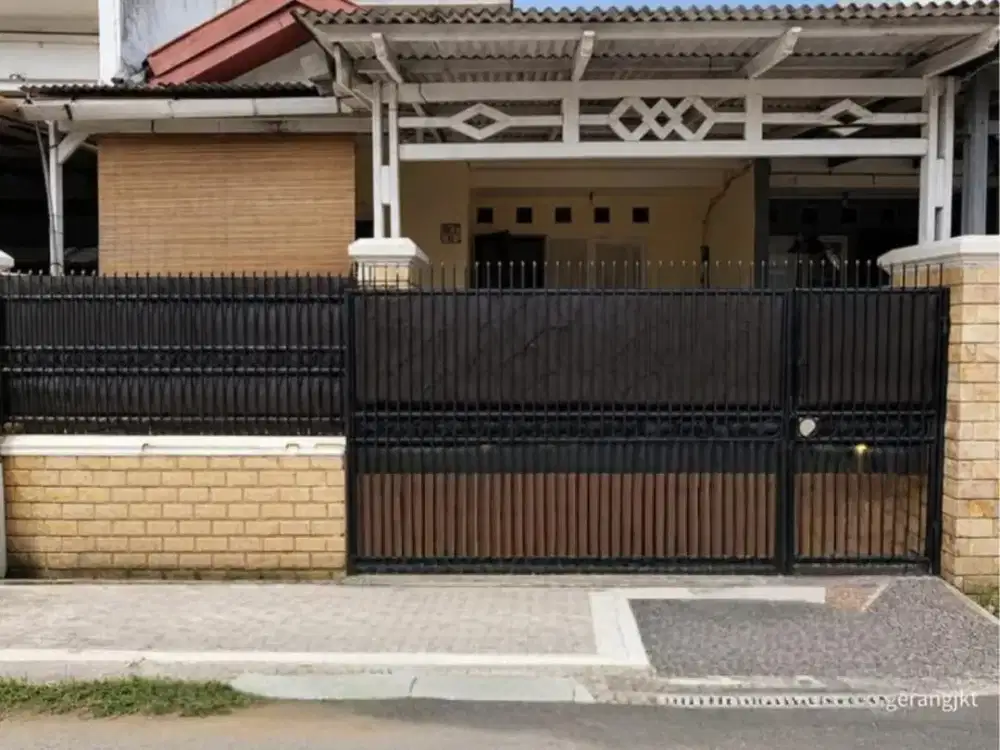 Di Jual Rumah Sektor 6 Dekat Mall SMS Gading Serpong, Tangerang