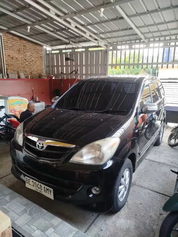 Avanza matic 1.5 S