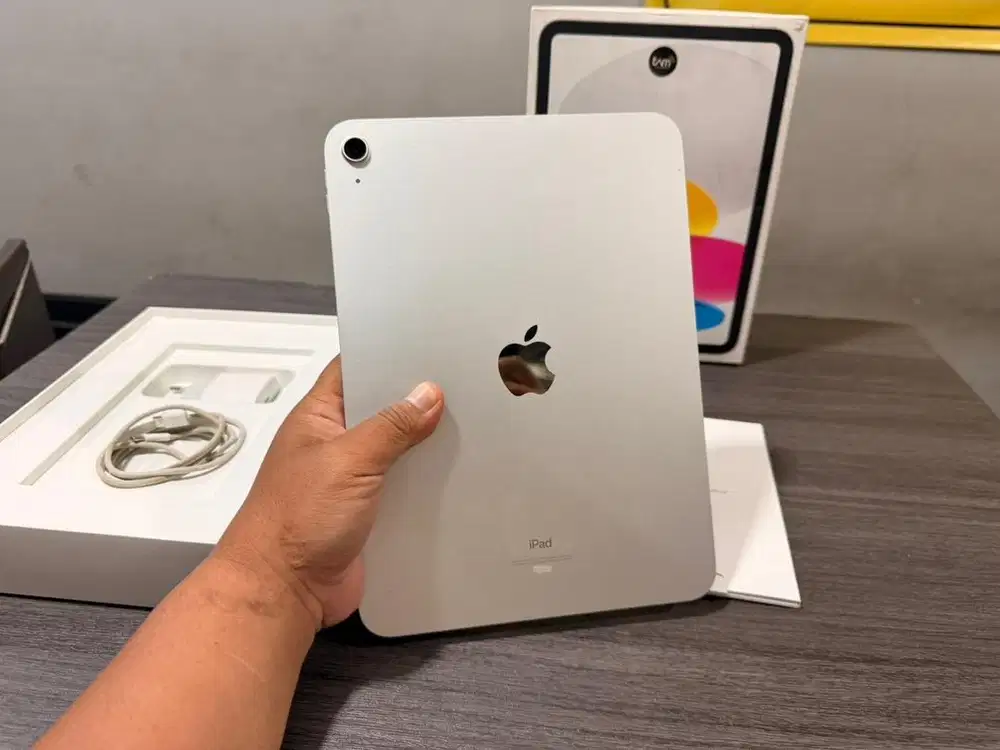 Ipad 10 64gb mulus 1000% seperti baru fullset seperti baru