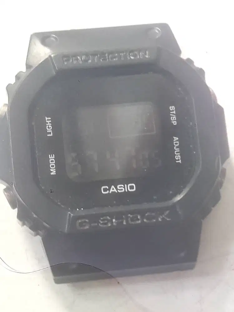 Di jual Casio G-shock DW 5600 BB Ori