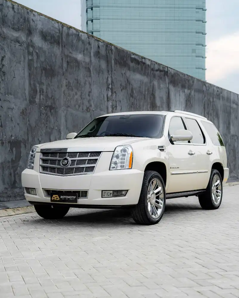 Cadillac Escalade Platinum 6.2 White 2010